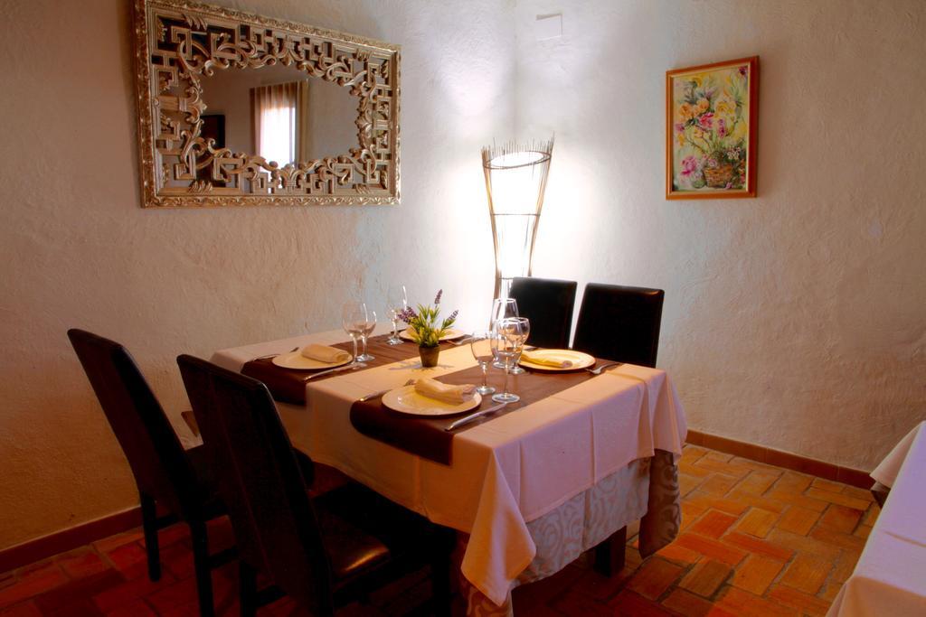 Hotel Mas Prades Deltebre Bagian luar foto