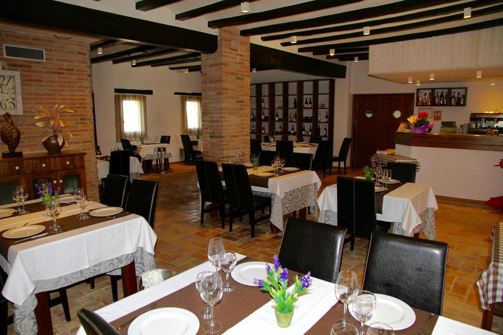 Hotel Mas Prades Deltebre Bagian luar foto