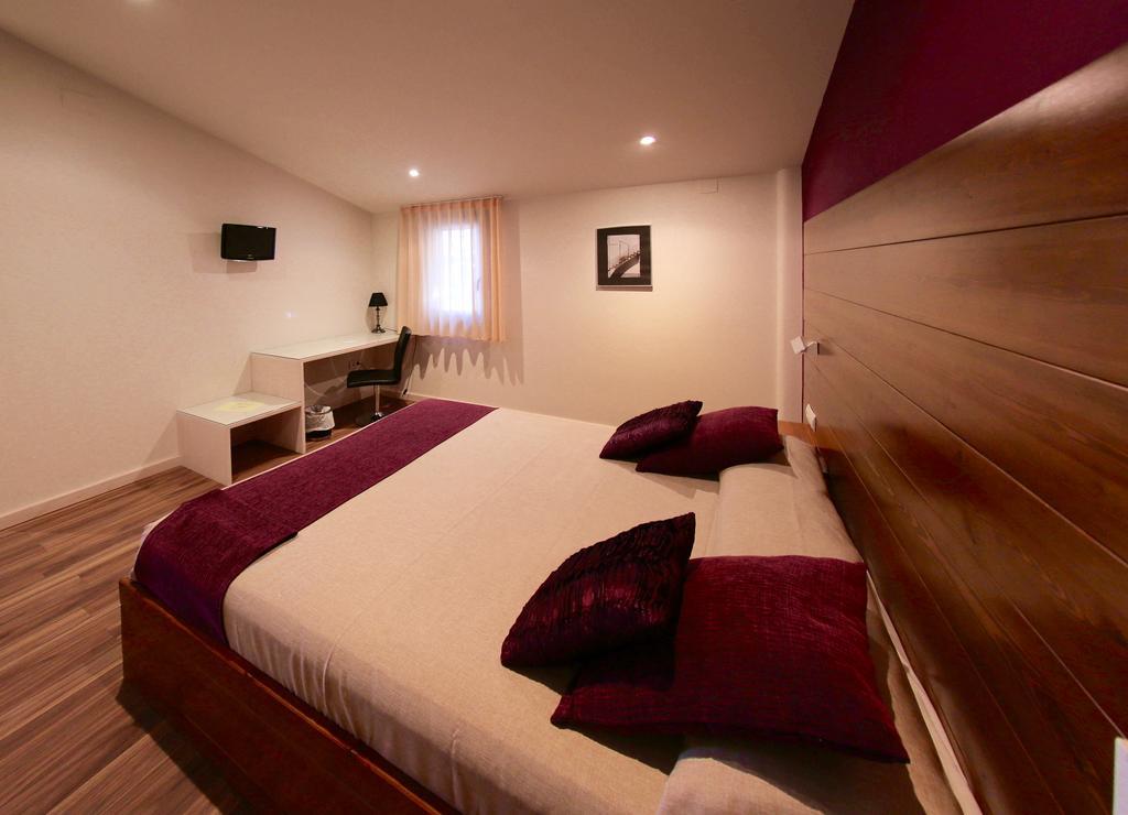 Hotel Mas Prades Deltebre Ruang foto